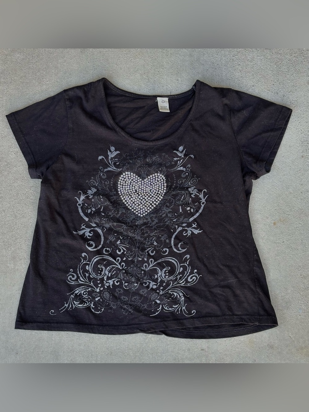 Women’s Black Heart Y2K Graphic Print Rhinestone Scoop Neck Vintage 2000s Sz Lg